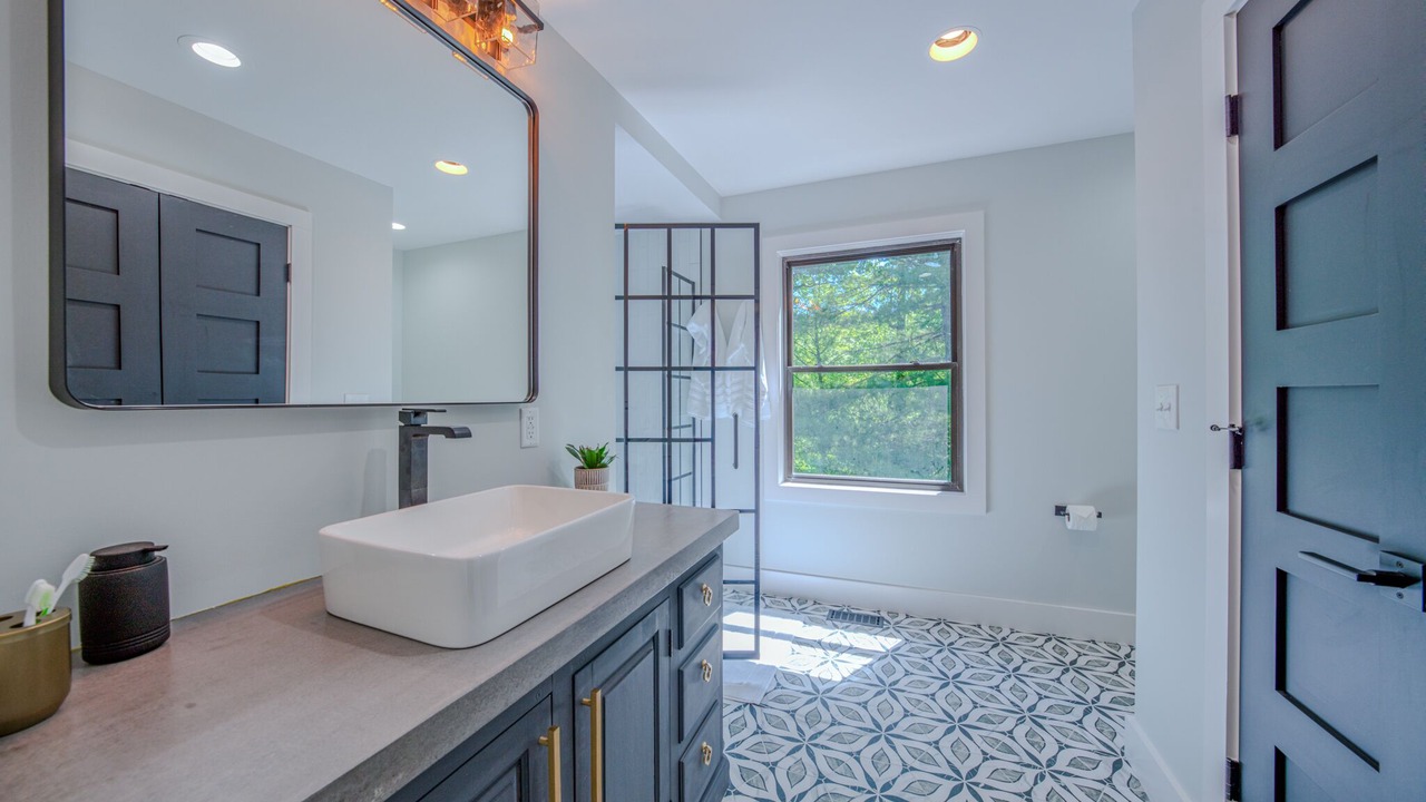 Photo of Bathroom in Zirconia