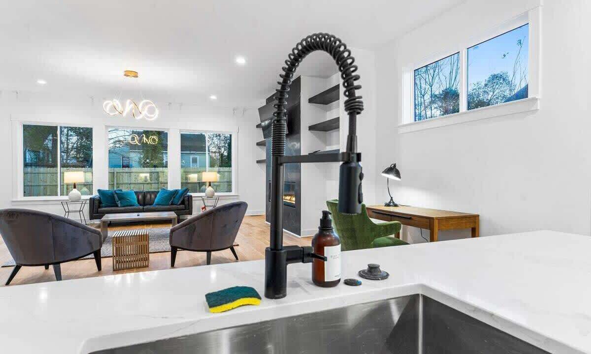 Photo of Livingroom in North Charlotte
