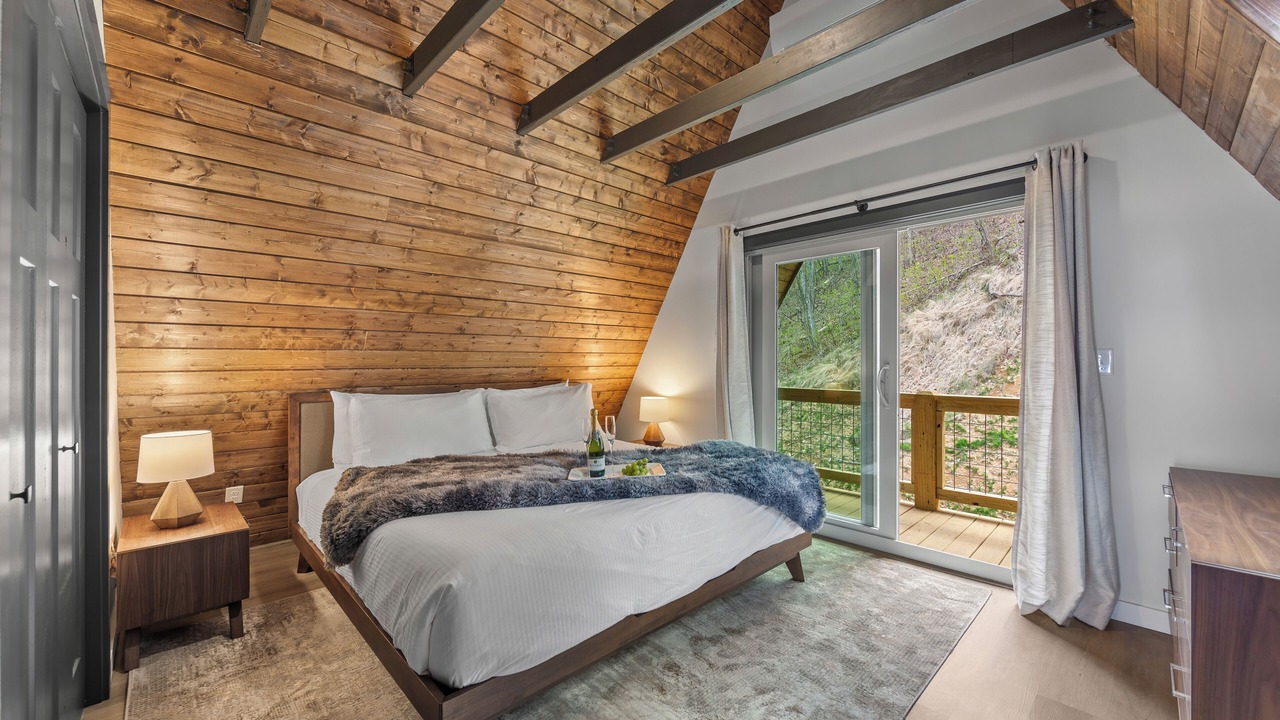 Photo of Bedroom in Maggie Valley
