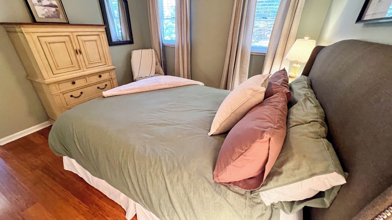 Photo of Bedroom in West Jefferson