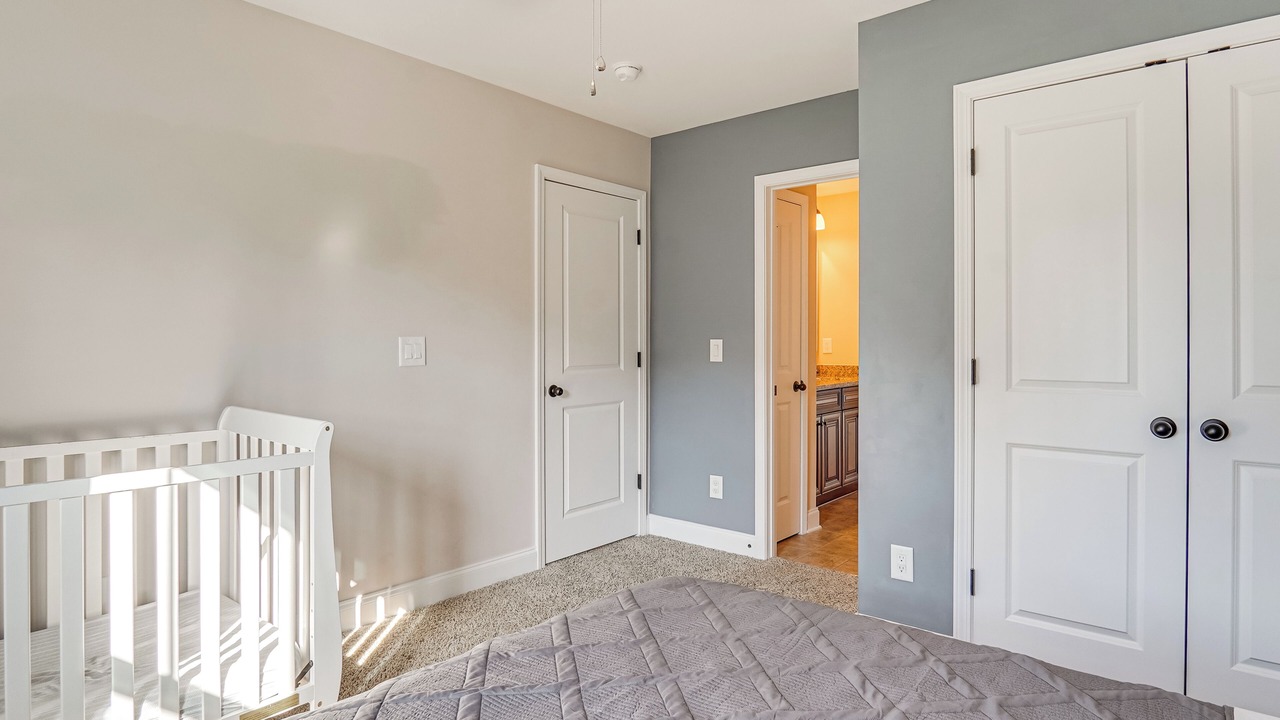 Photo of Bedroom in Five Points