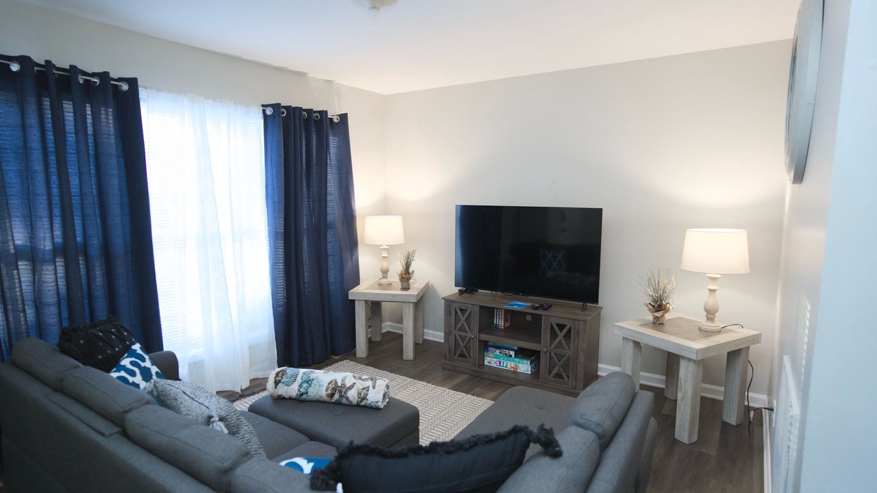 Photo of Livingroom in Southeast Raleigh