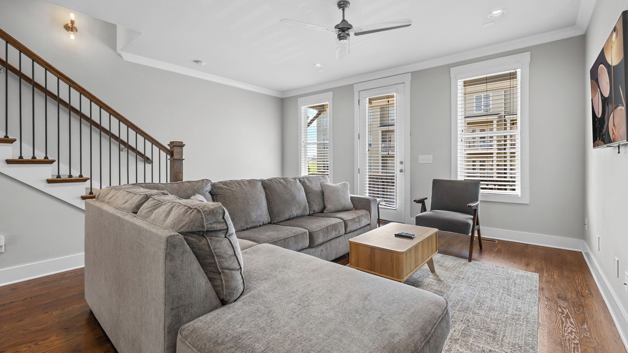 Photo of Livingroom in Eighth Avenue
