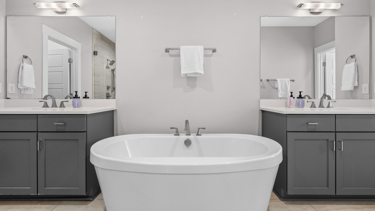 Photo of Bathroom in Eighth Avenue
