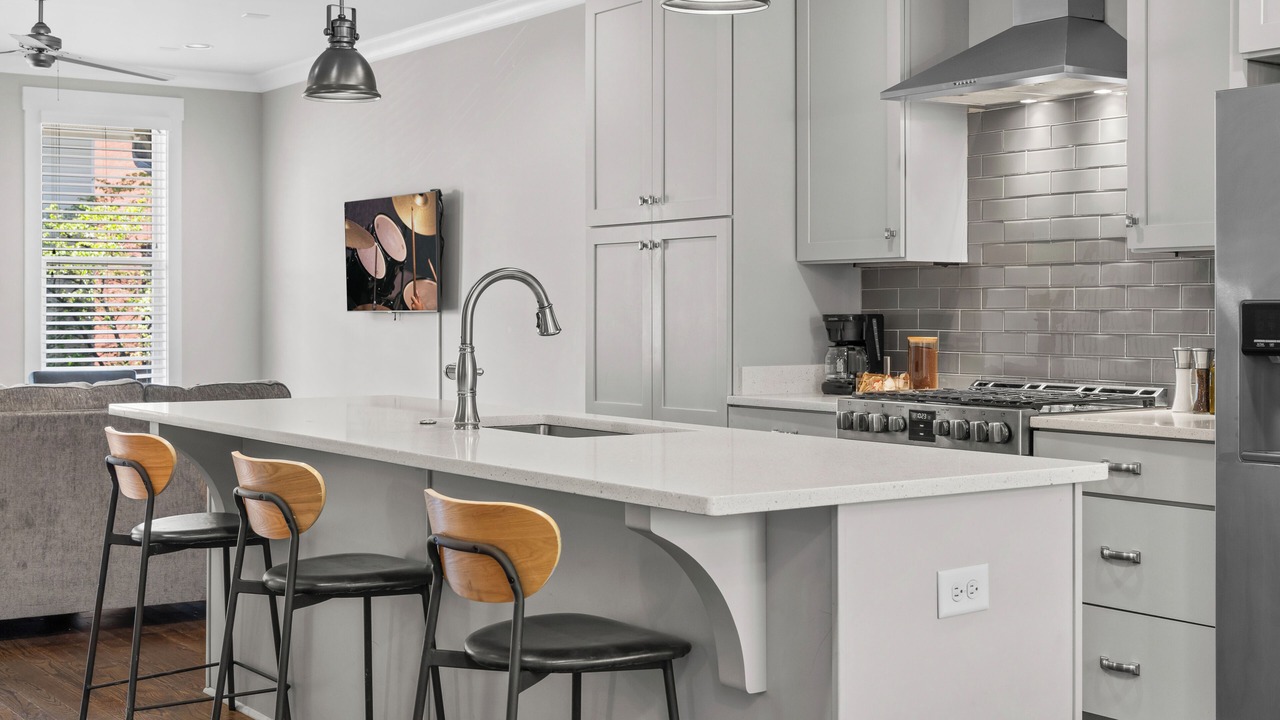 Photo of Kitchen in Eighth Avenue