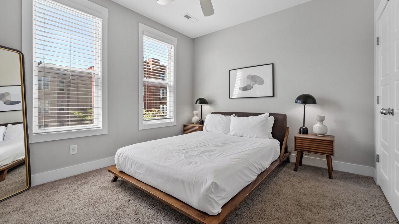 Photo of Bedroom in Eighth Avenue