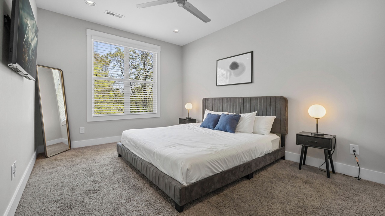 Photo of Bedroom in Eighth Avenue