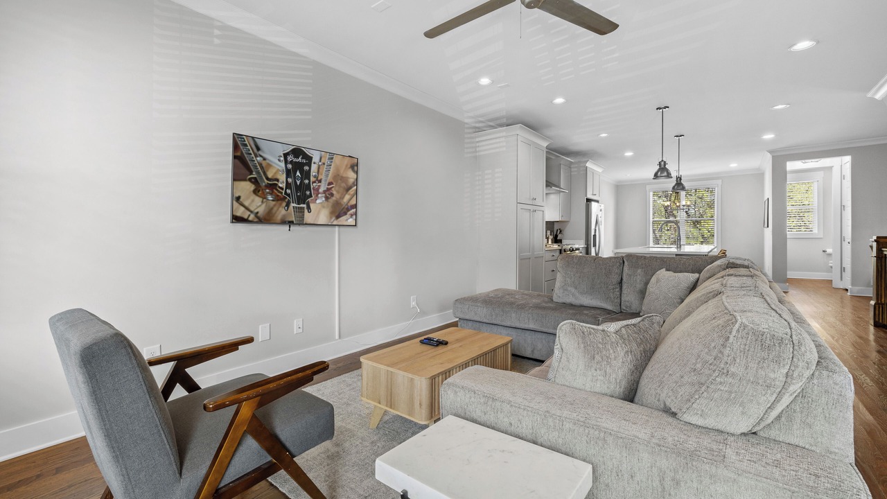 Photo of Livingroom in Eighth Avenue