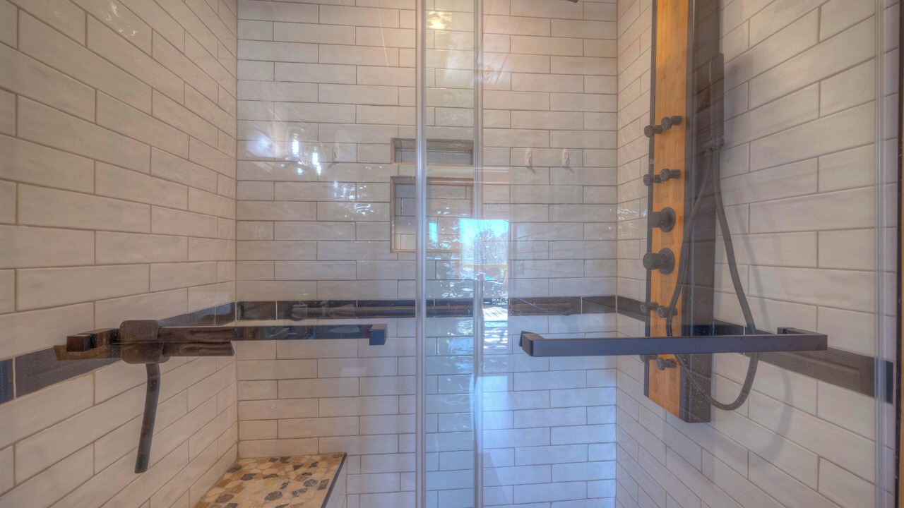 Photo of Bathroom in Murphy