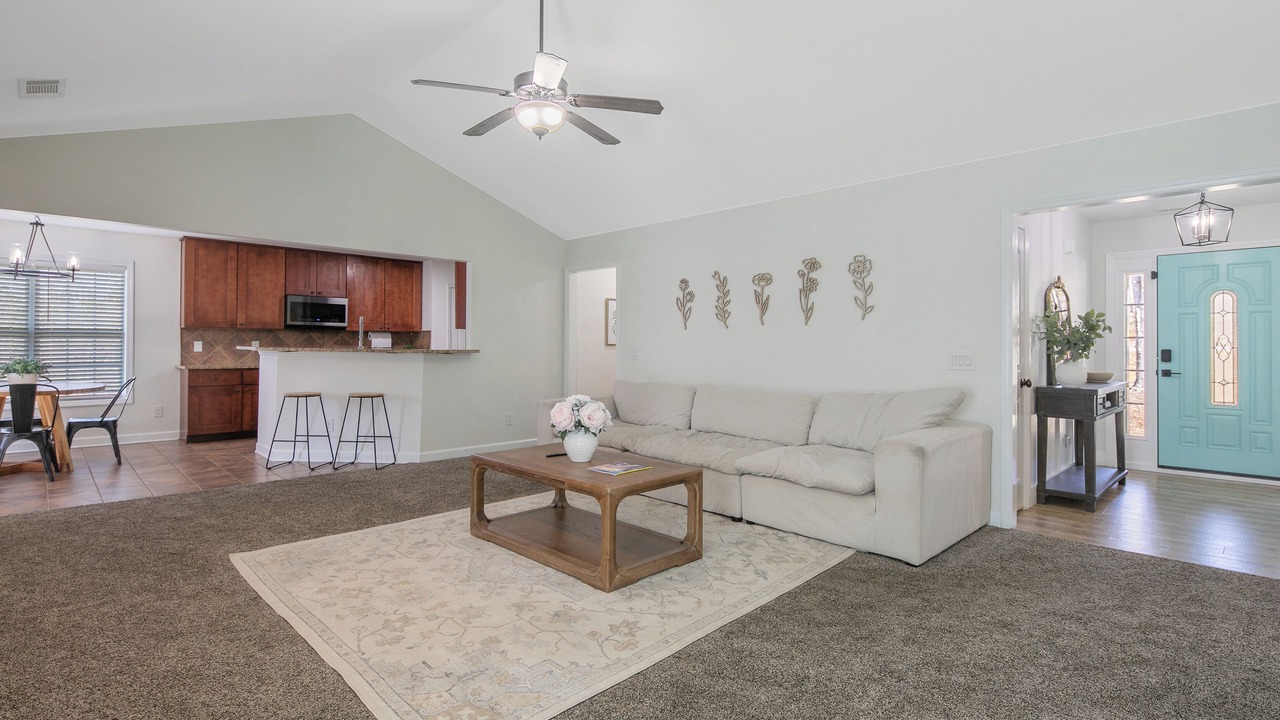 Photo of Livingroom in Olivia