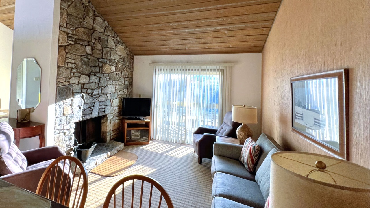 Photo of Livingroom in Lake Lure