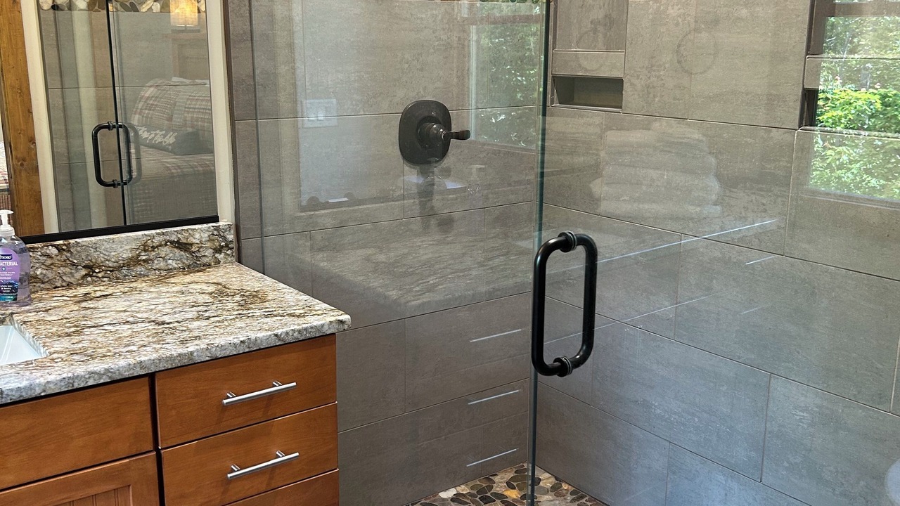 Photo of Bathroom in Nebo