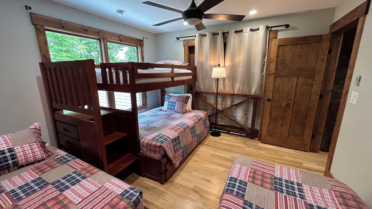 Photo of Bedroom in Nebo