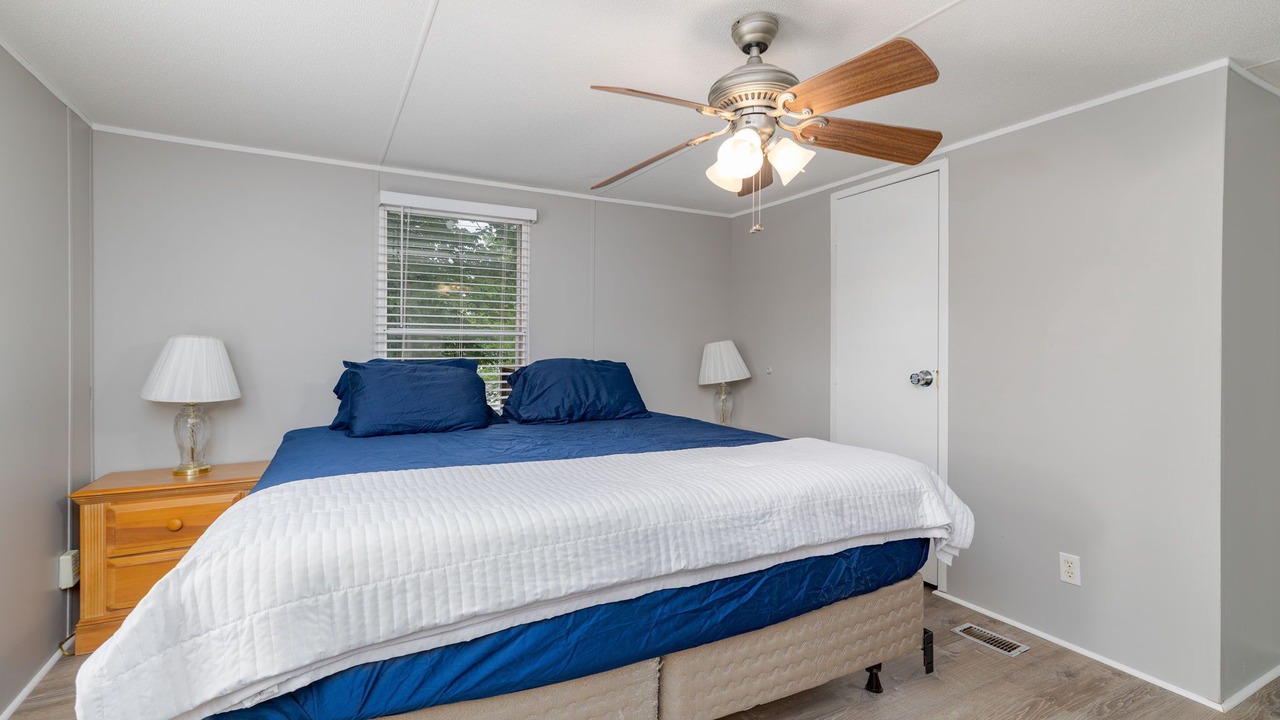 Photo of Bedroom in Wise