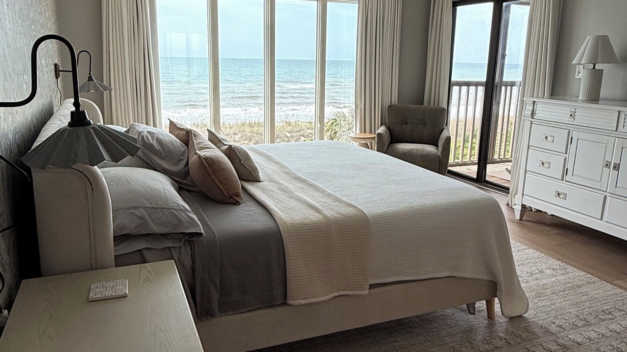 Photo of Bedroom in Pine Knoll Shores
