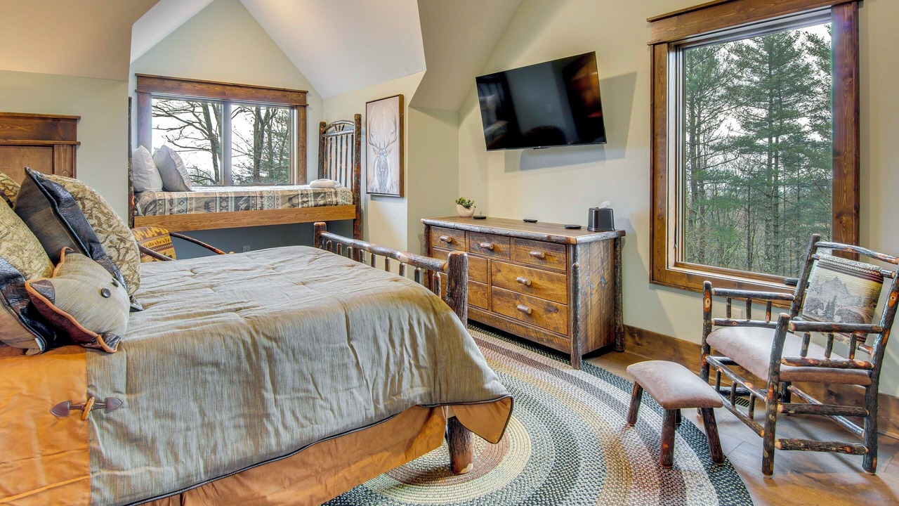Photo of Bedroom in Glenville