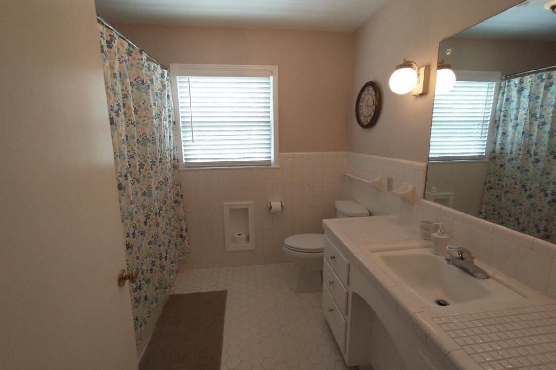 Photo of Bathroom in Smithville
