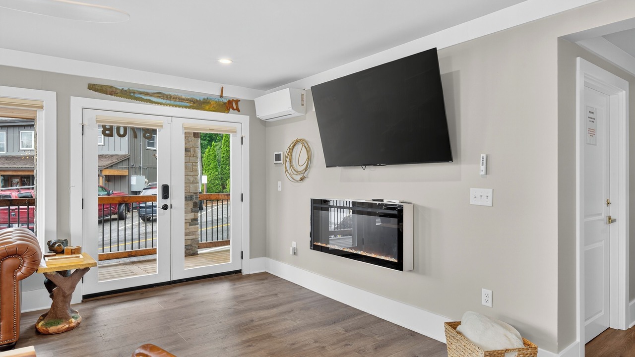 Photo of Livingroom in Blowing Rock