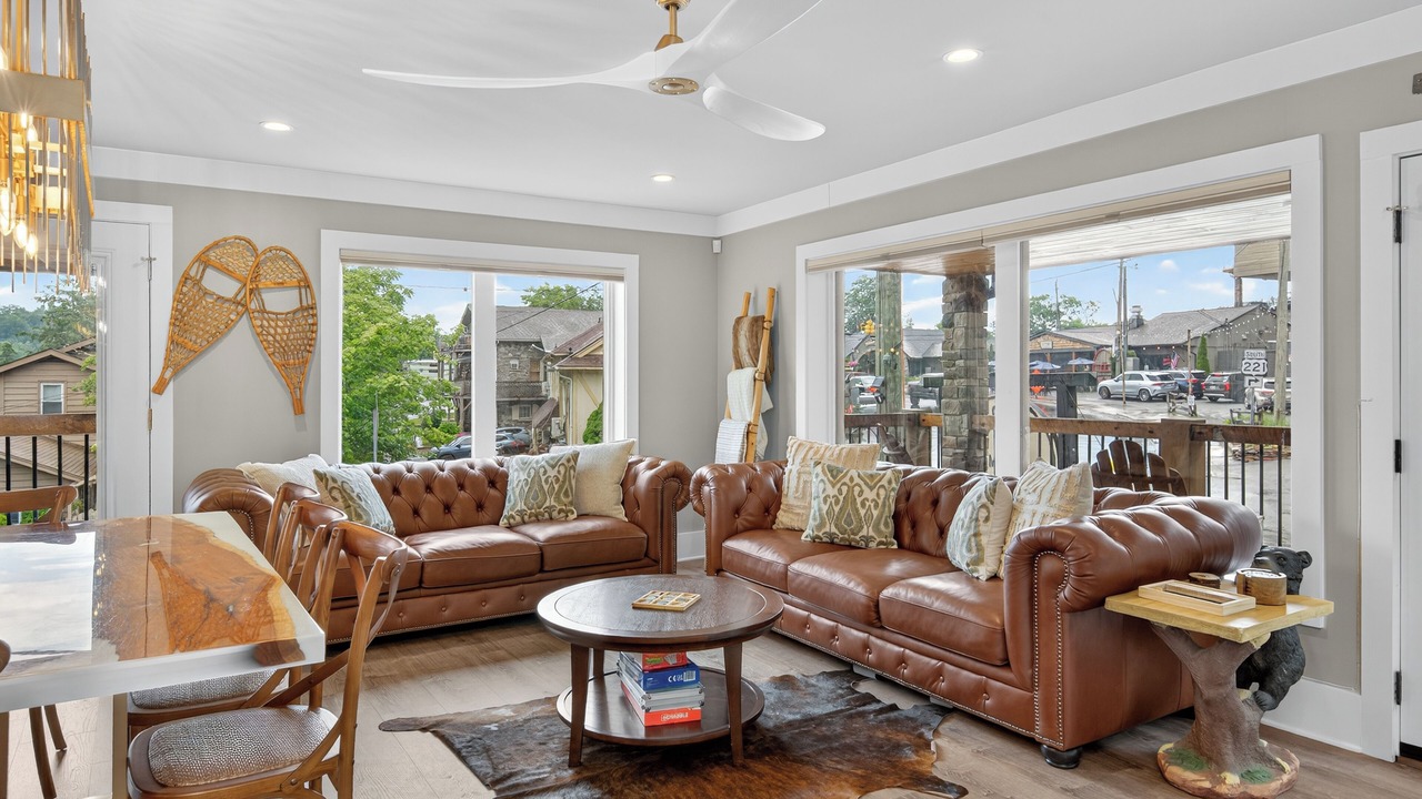 Photo of Livingroom in Blowing Rock