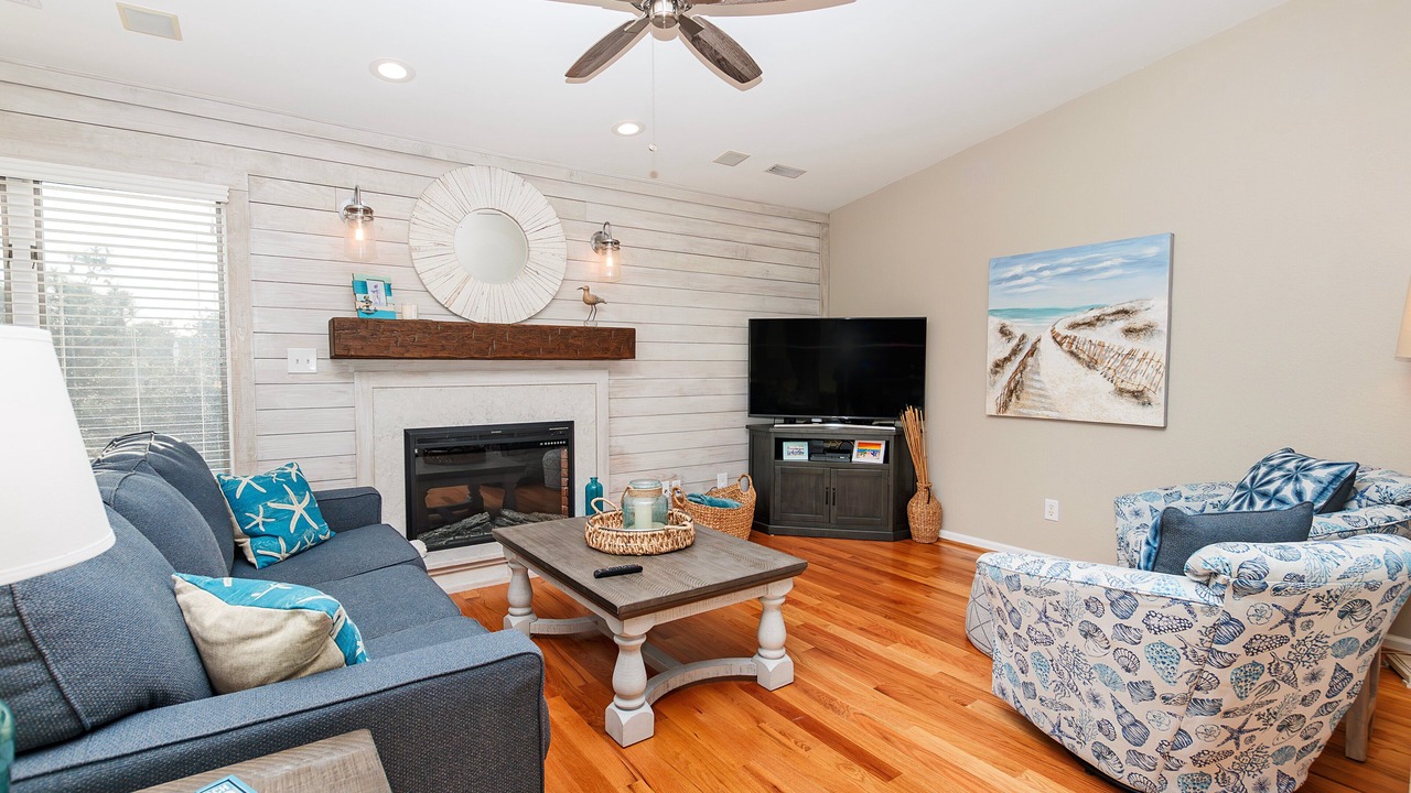 Photo of Livingroom in Corolla Light
