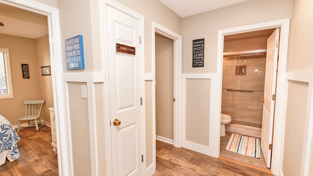 Photo of Bathroom in Corolla Light