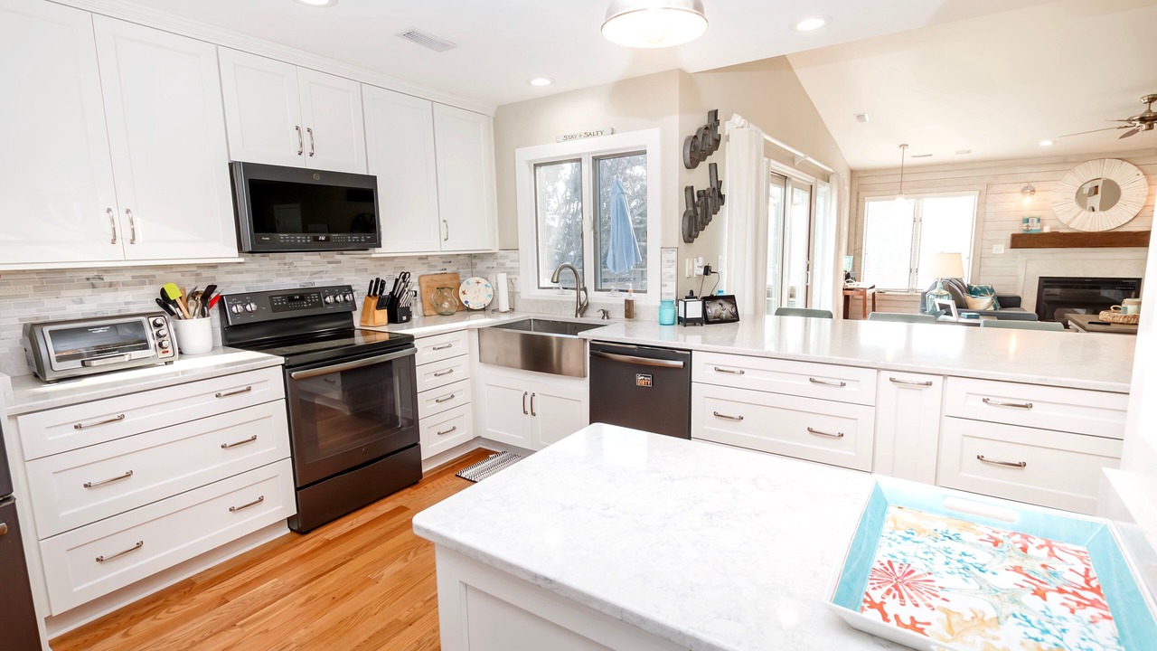 Photo of Kitchen in Corolla Light