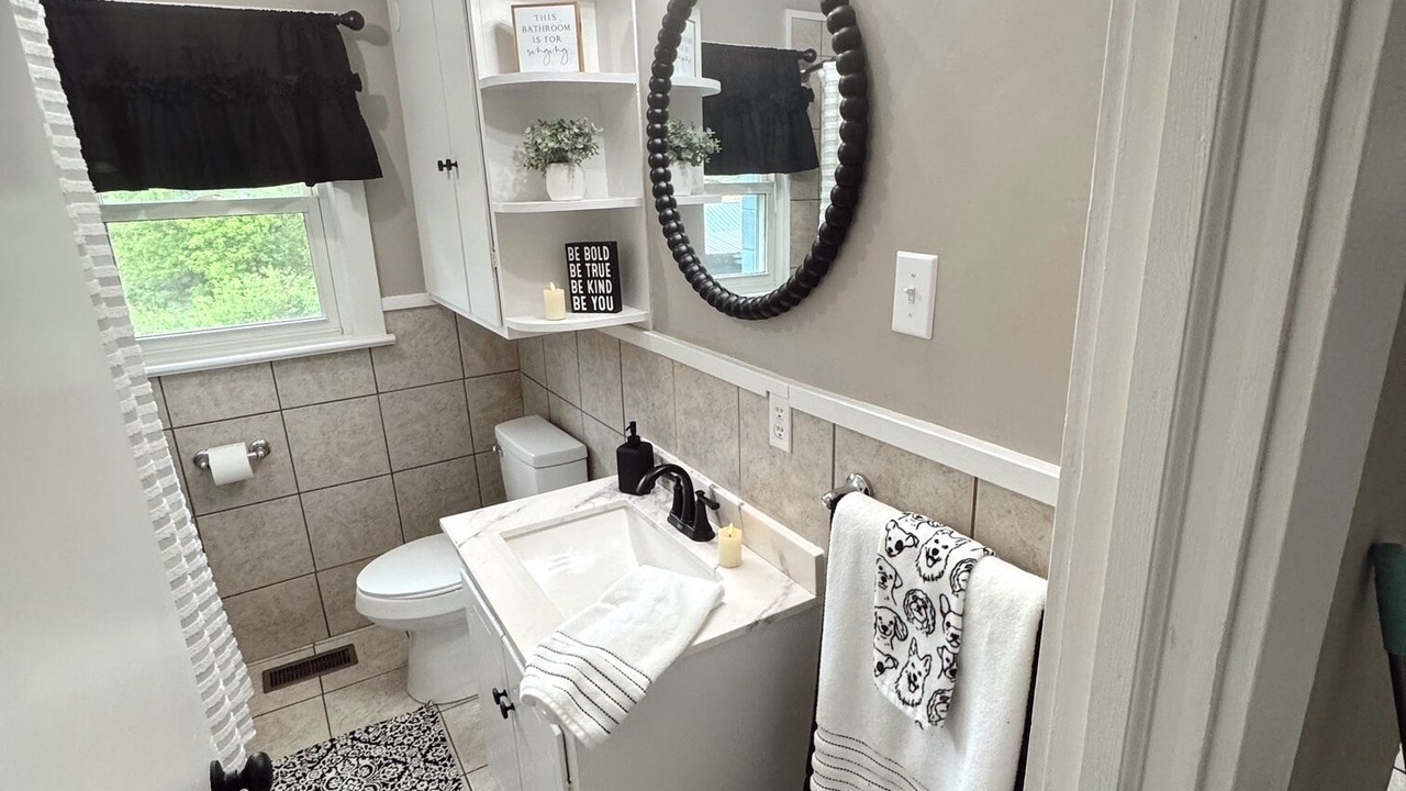 Photo of Bathroom in Hickory