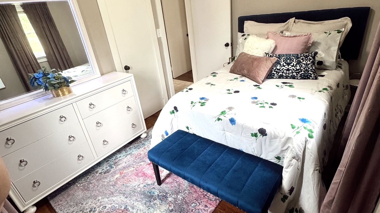 Photo of Bedroom in Hickory
