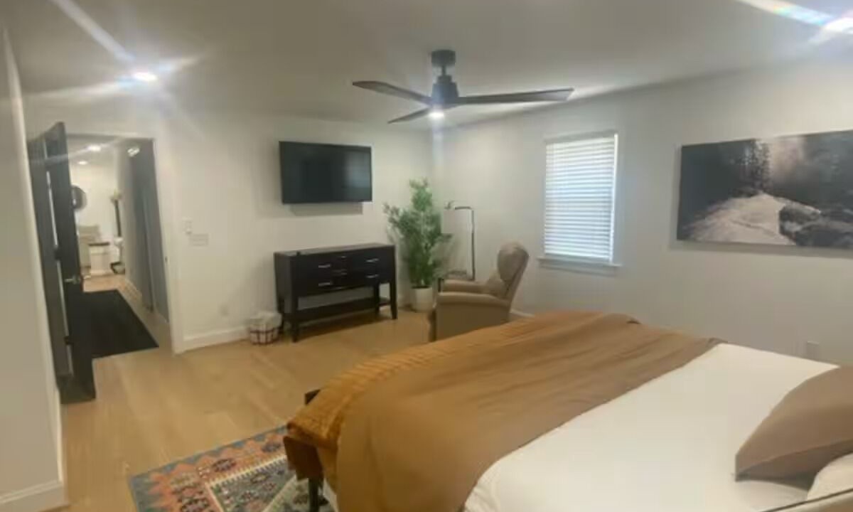 Photo of Bedroom in Jonesville