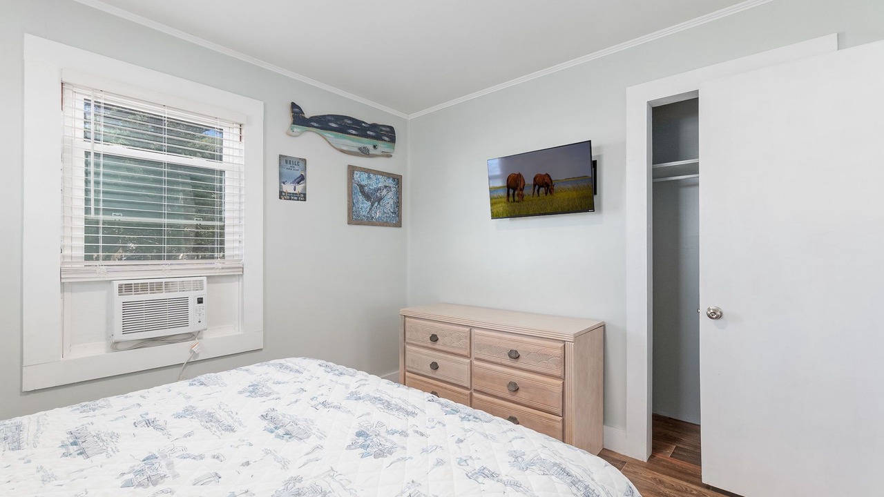 Photo of Bedroom in Harkers Island