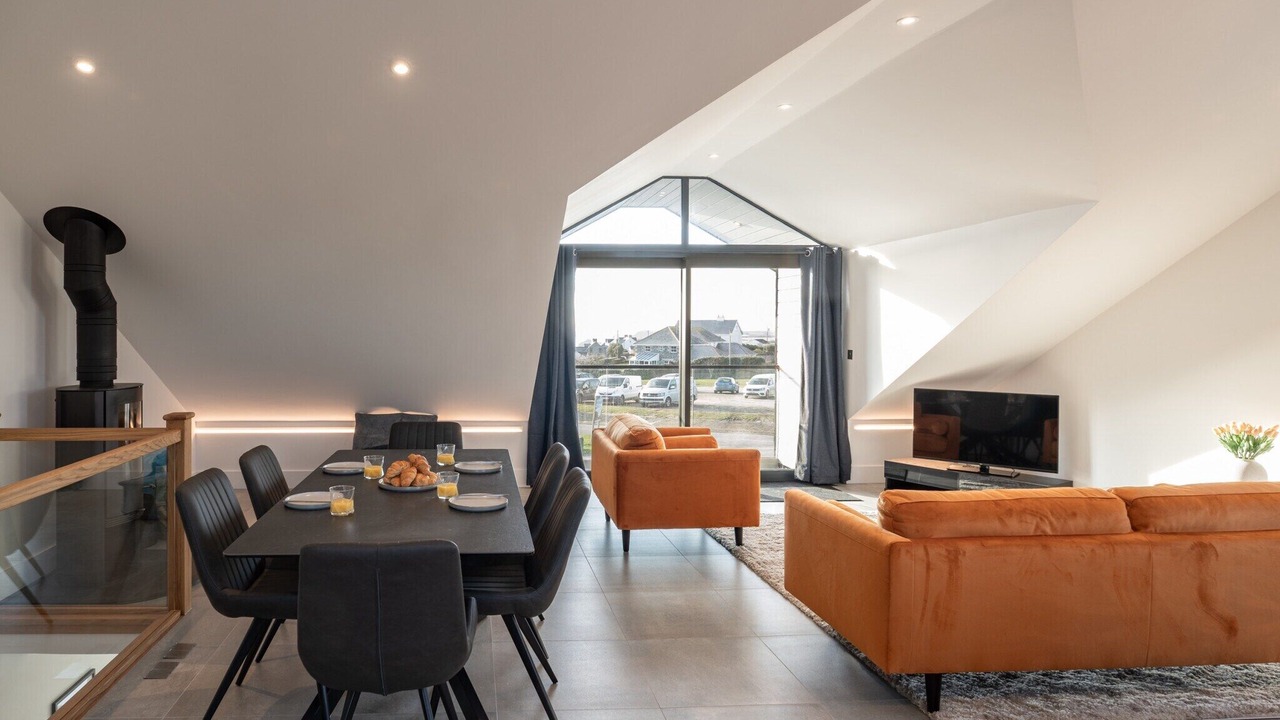 Photo of Livingroom in The Lizard