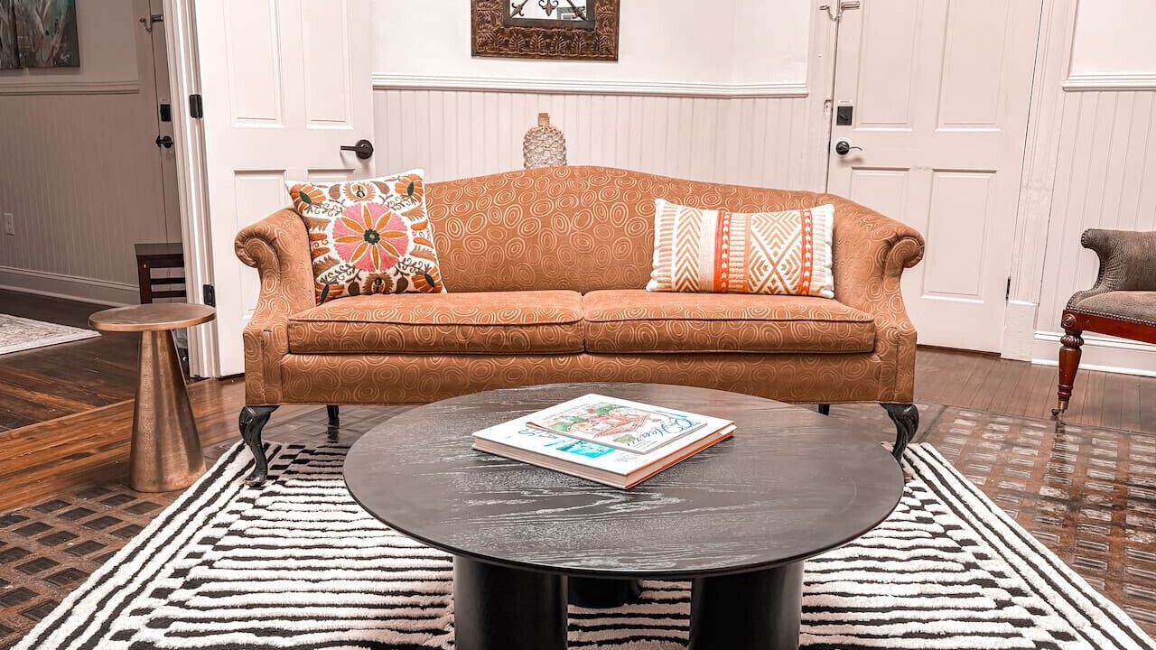 Photo of Livingroom in Downtown Greensboro