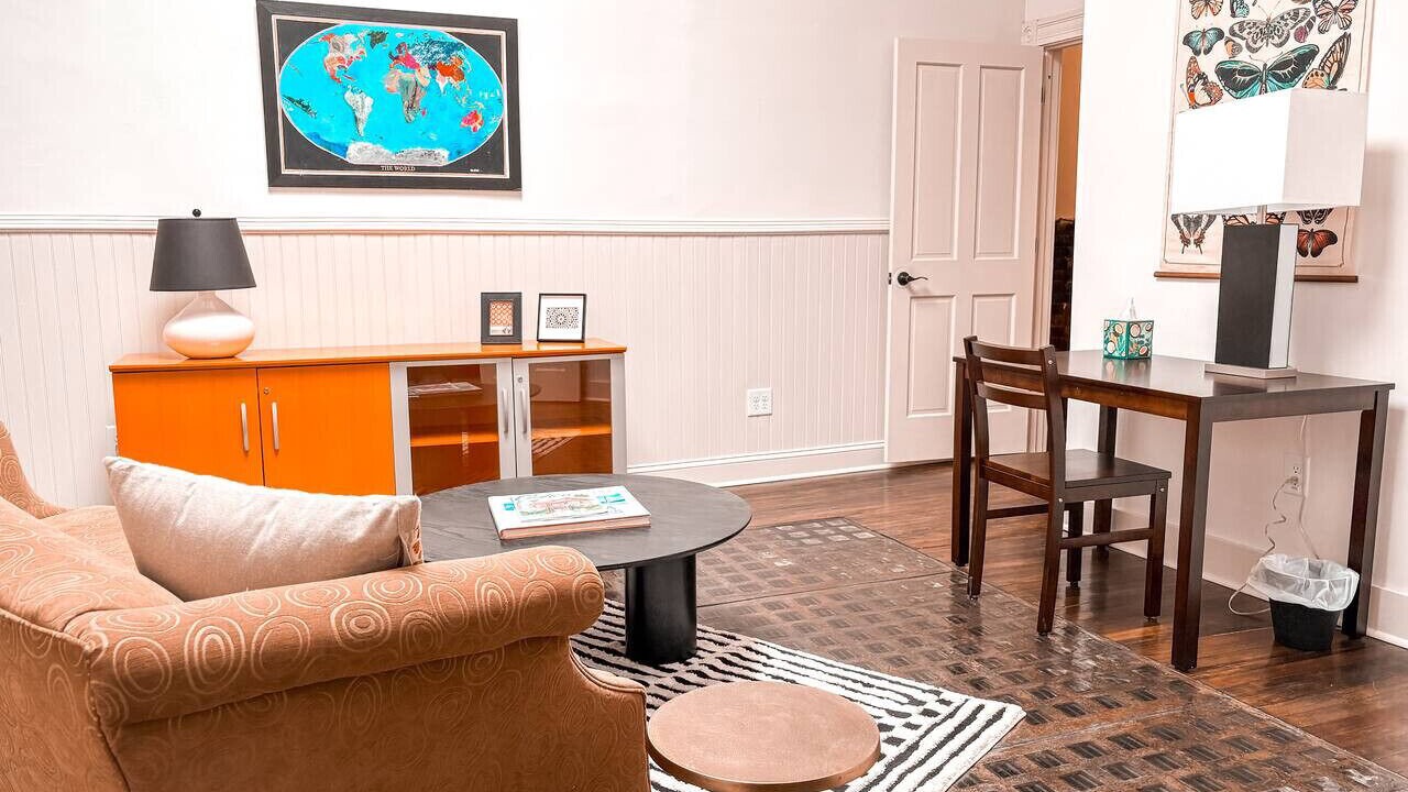 Photo of Livingroom in Downtown Greensboro
