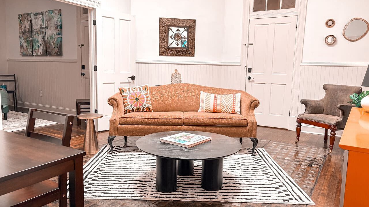 Photo of Livingroom in Downtown Greensboro