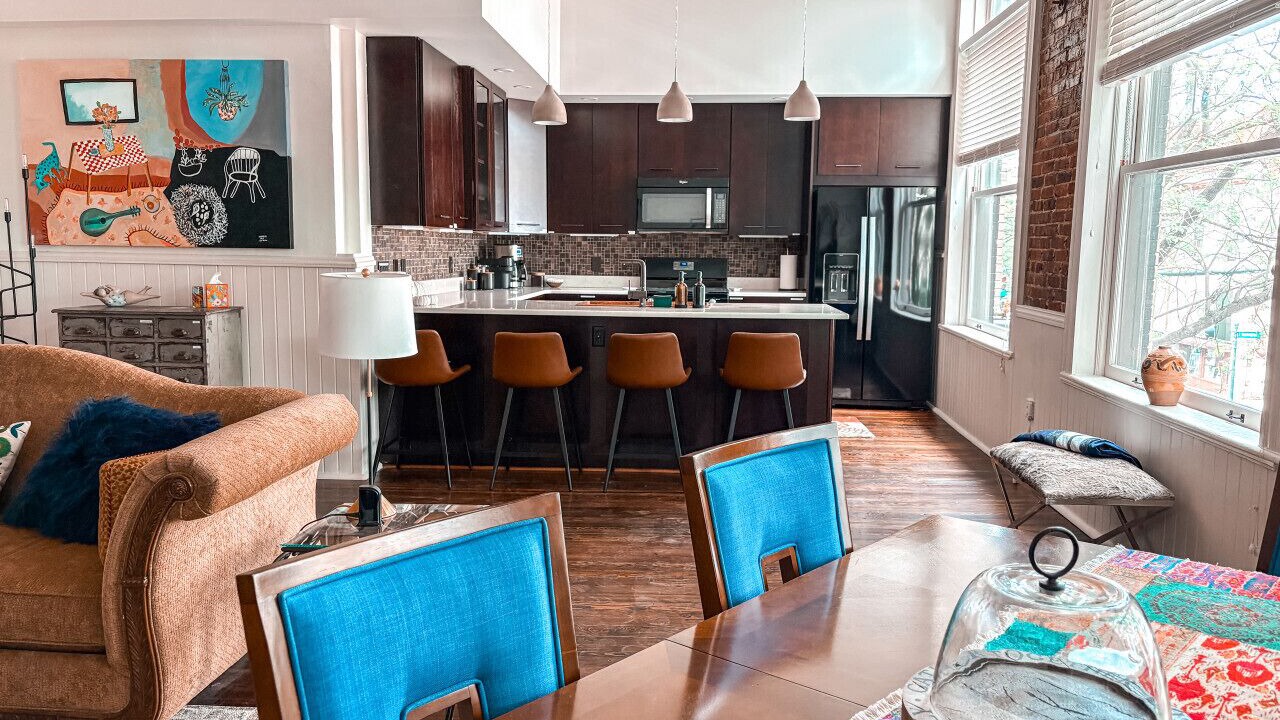 Photo of Livingroom in Downtown Greensboro