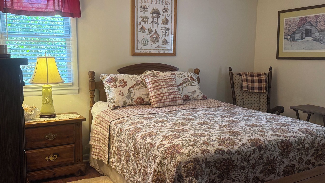 Photo of Bedroom in Newland