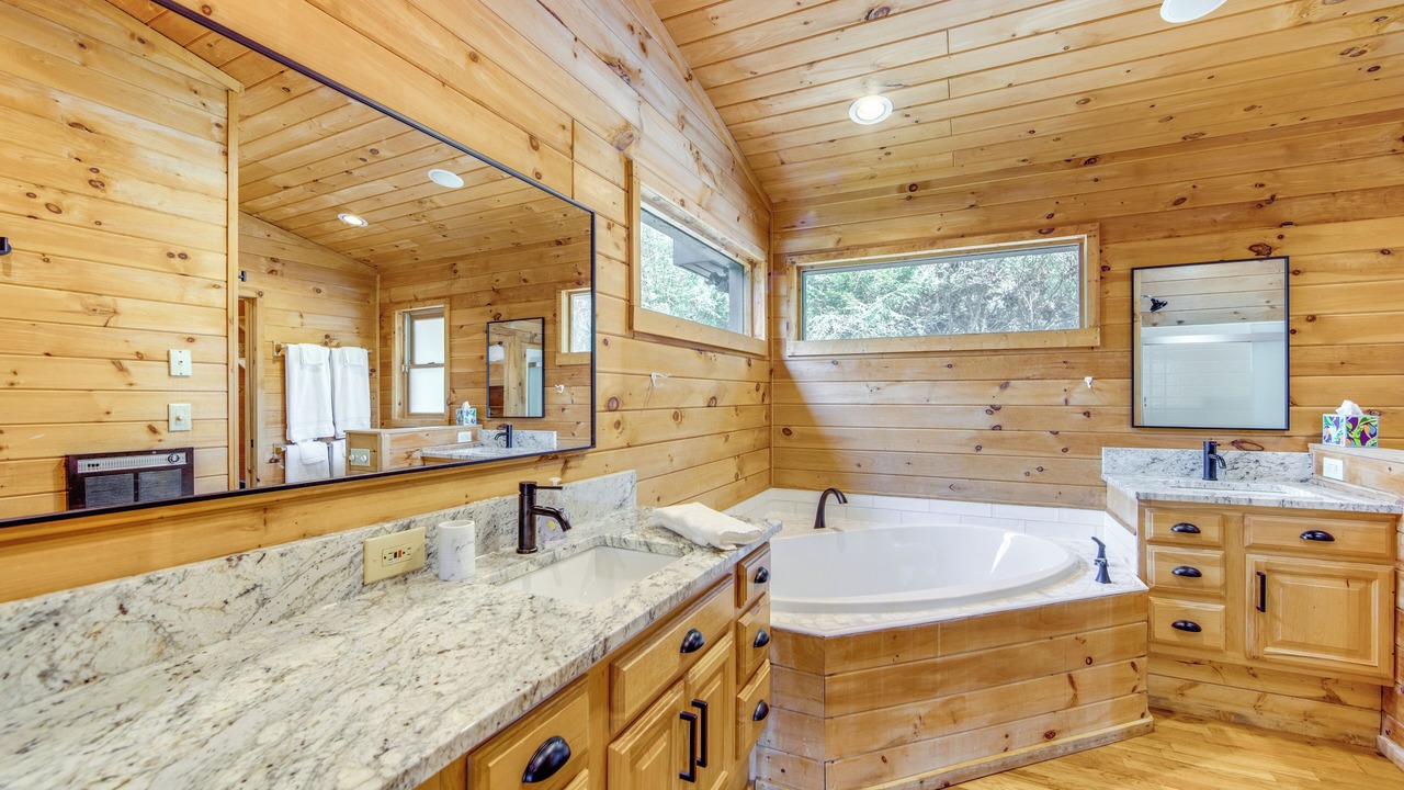 Photo of Bathroom in Balsam