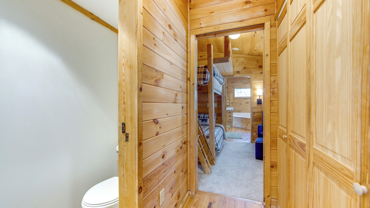 Photo of Bathroom in Balsam