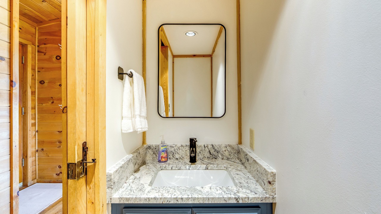Photo of Bathroom in Balsam