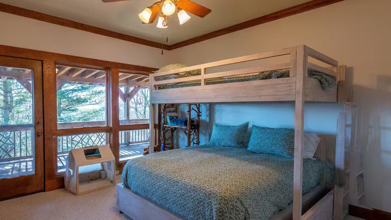 Photo of Bedroom in Sapphire