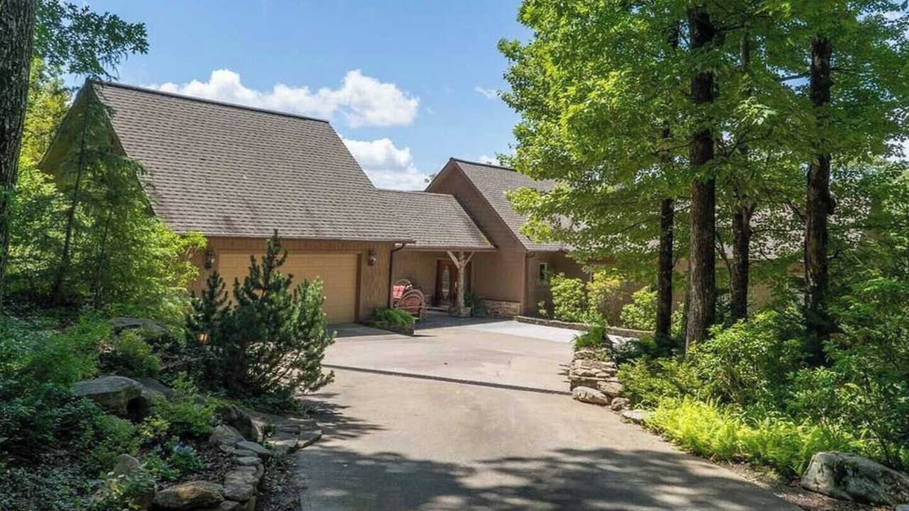 Photo of Outdoor in Sapphire