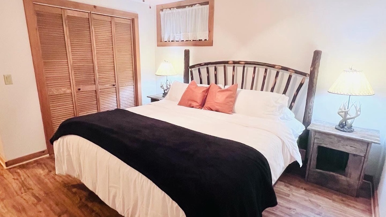 Photo of Bedroom in Maggie Valley