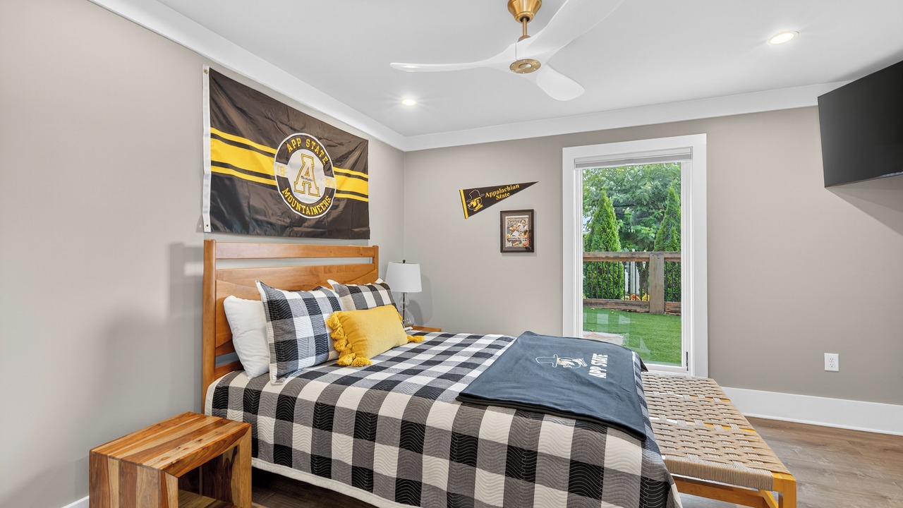 Photo of Bedroom in Blowing Rock