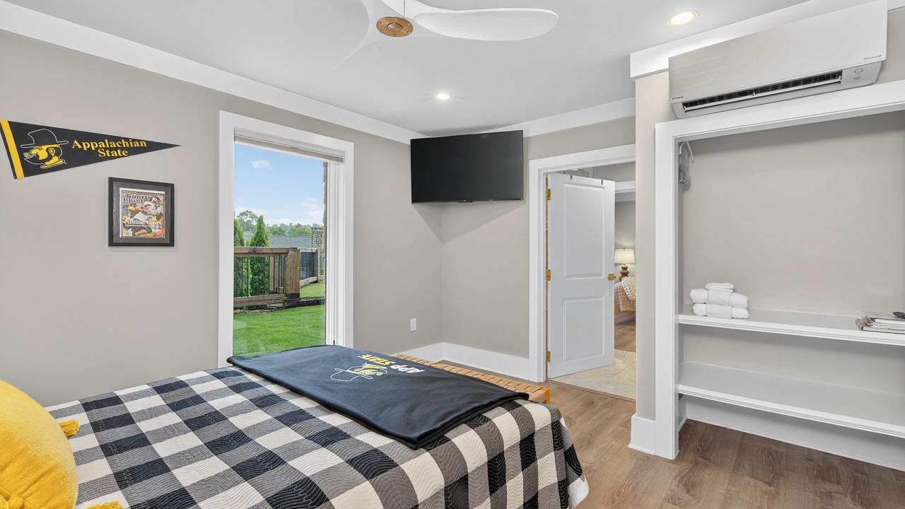 Photo of Bedroom in Blowing Rock