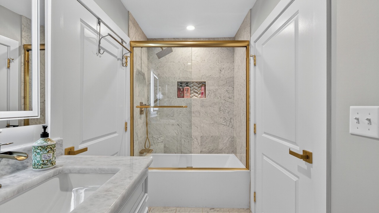 Photo of Bathroom in Blowing Rock