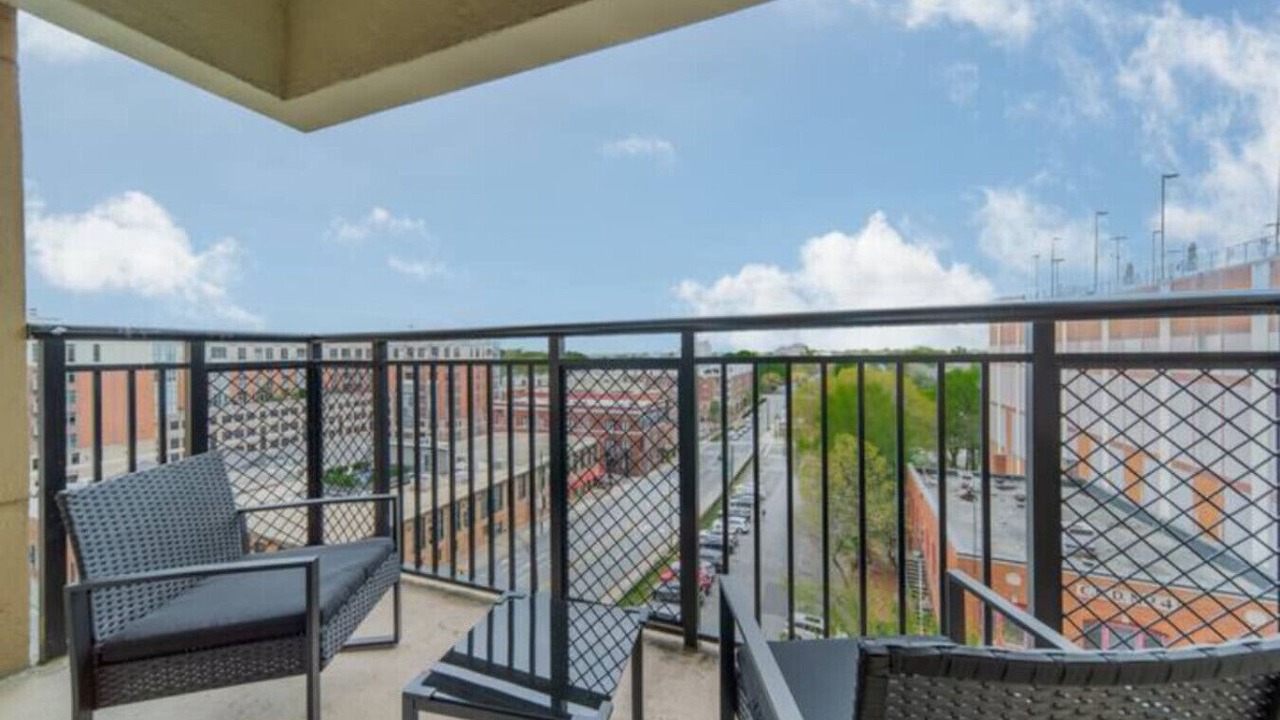 Photo of Patio Balcony in Charlotte Center City