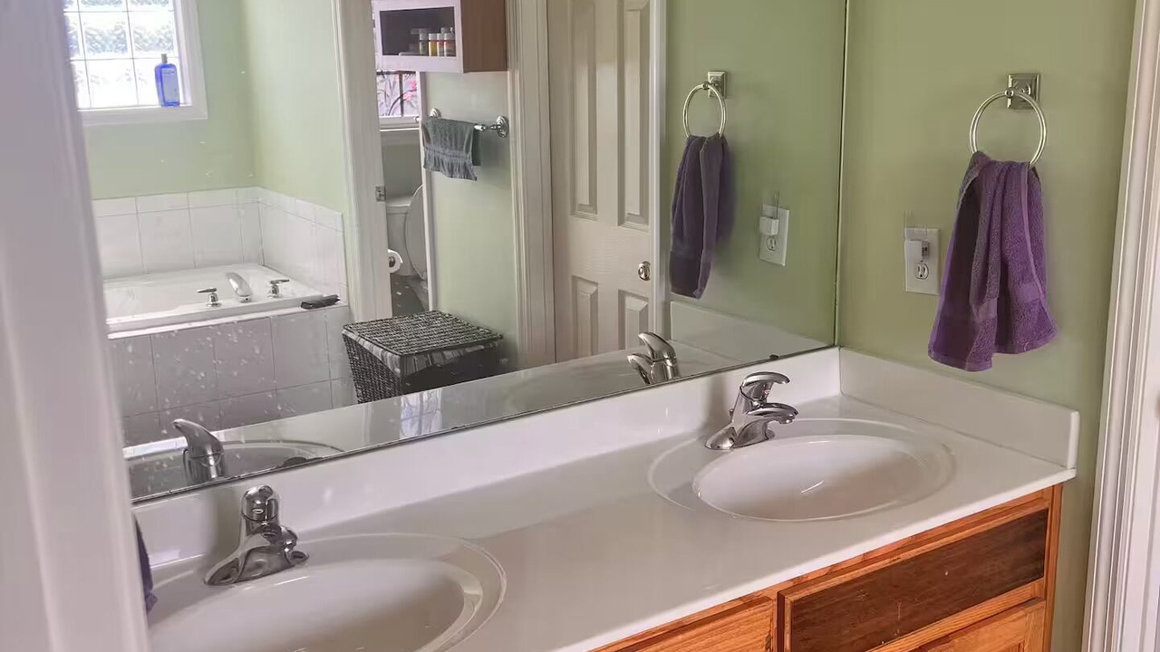 Photo of Bathroom in Pine Forest