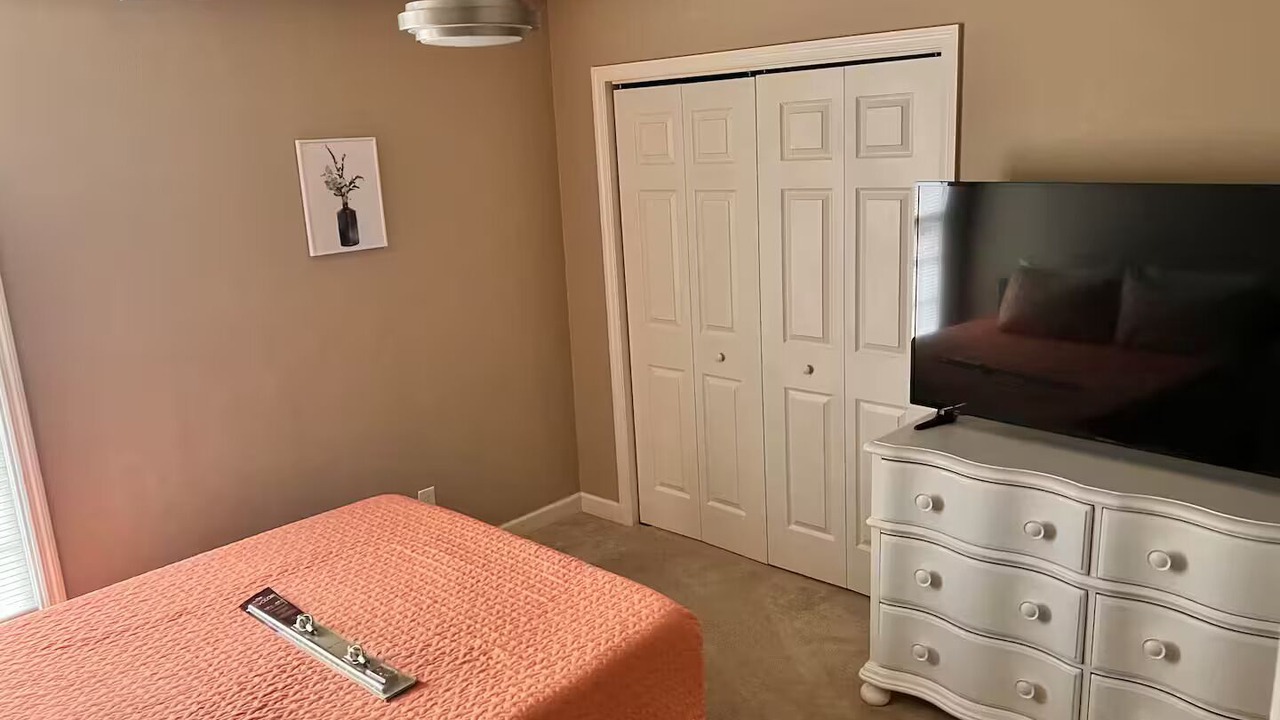 Photo of Bedroom in Pine Forest