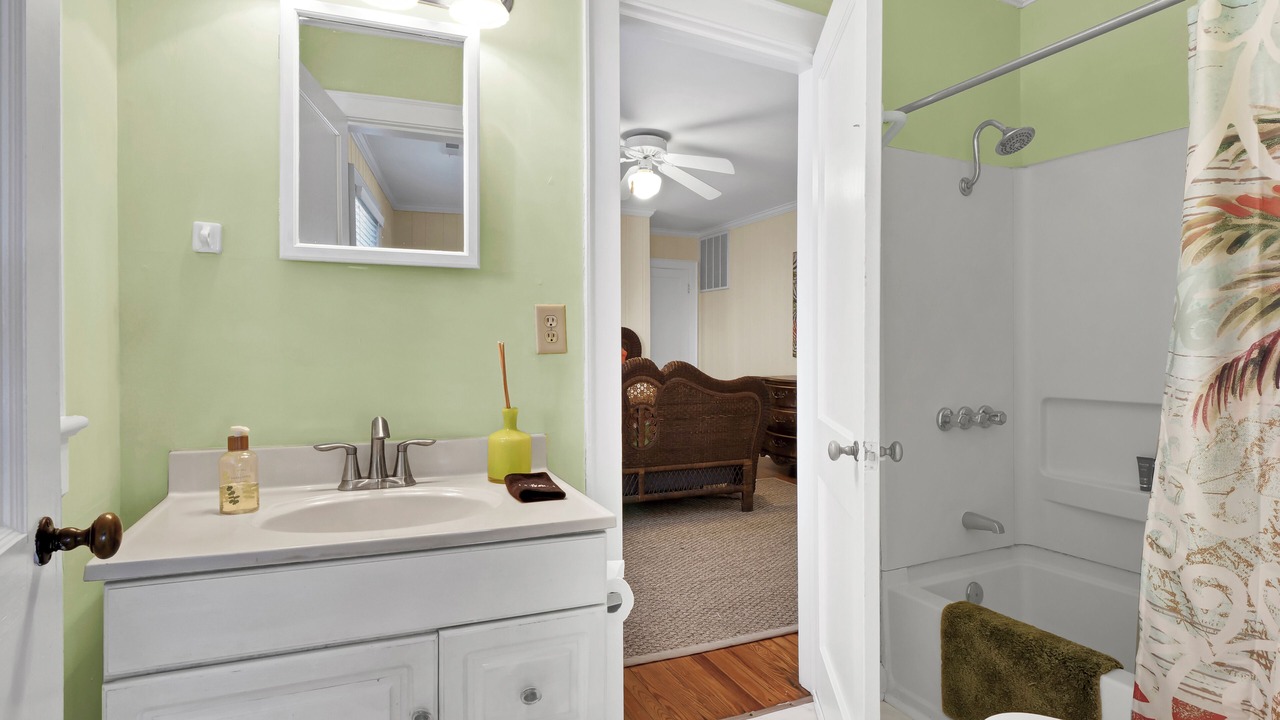 Photo of Bathroom in South Harbor Island