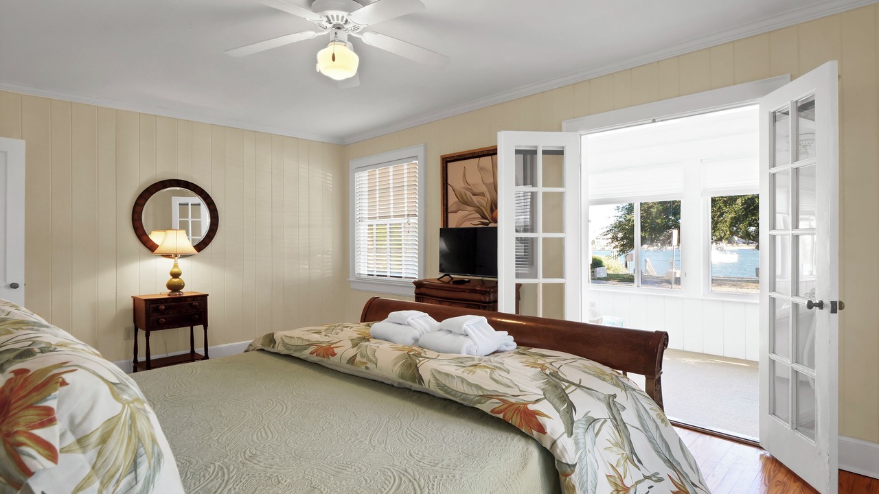 Photo of Bedroom in South Harbor Island